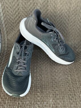 Altra Torin 7 Women’s Dark Gray Running Shoes